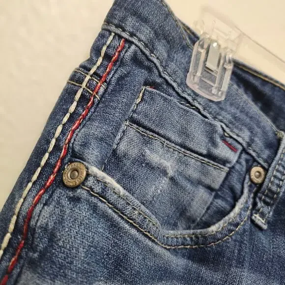 BKE Vintage Derek 32R red patch accents jeans. WellLoved. Grunge. Stylish. Rare